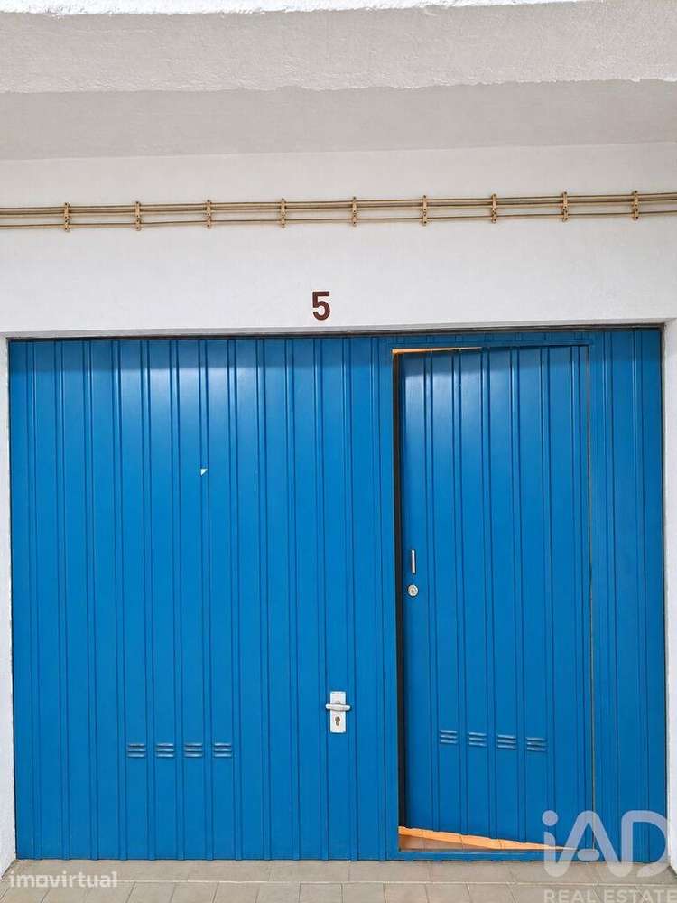 Parque de Estacionamento / Garagem / Box em Portimão de 26 m2 - Grande imagem: 2/7