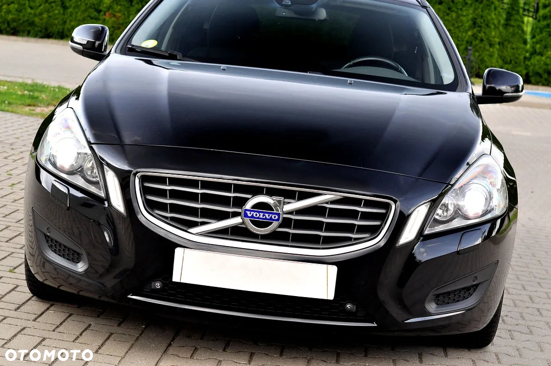 Volvo V60 D3 Geartronic Summum - 11