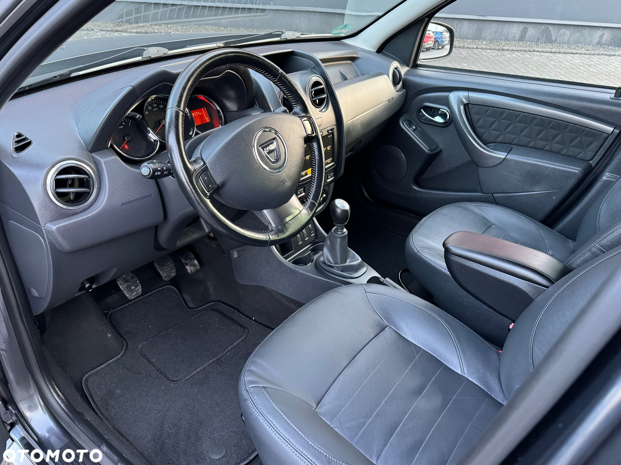 Dacia Duster 1.2 TCe Laureate - 5