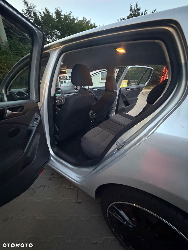 Volkswagen Golf 1.6 TDI Comfortline - 12