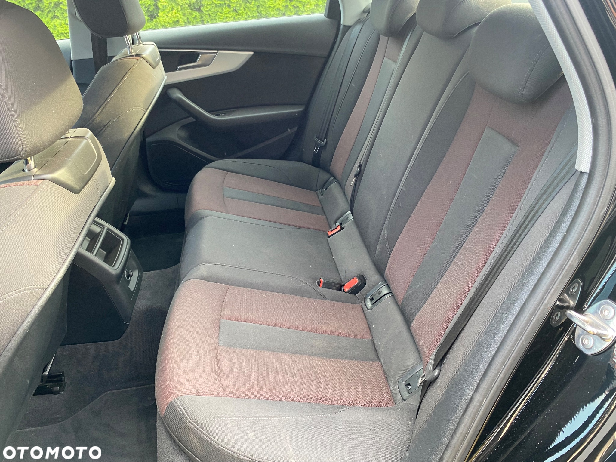 Audi A4 2.0 TDI S tronic design - 11