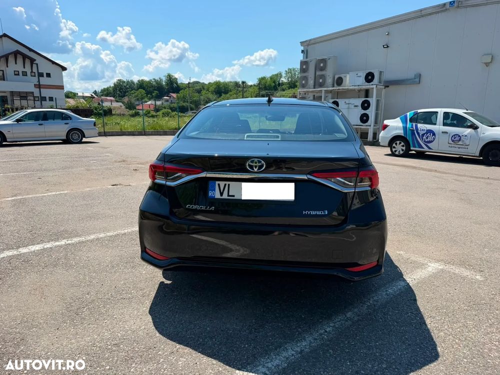 Toyota Corolla 1.8 HSD Business - 13