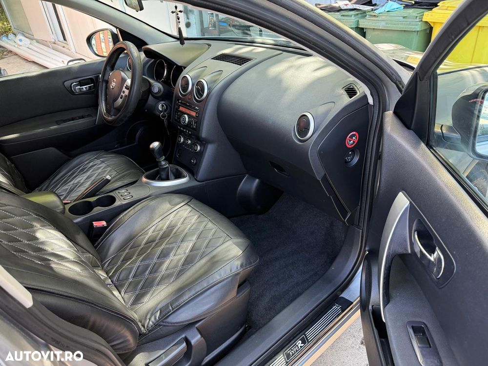 Nissan Qashqai+2 - 16