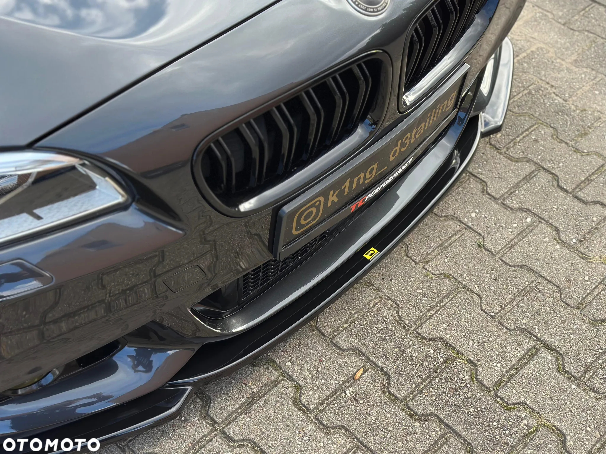 BMW Seria 5 550i - 10