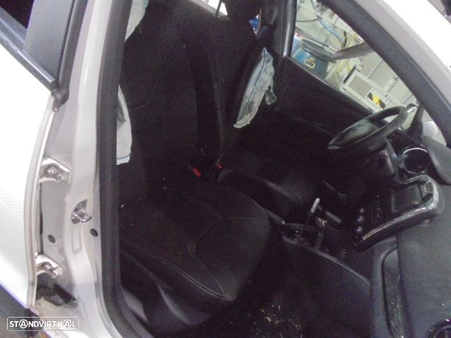 Carro MOT: K9K608 CXVEL: JR5332 RENAULT CLIO 4 2013 1.5DCI 90CV 5P BRANCO DIESEL - 6