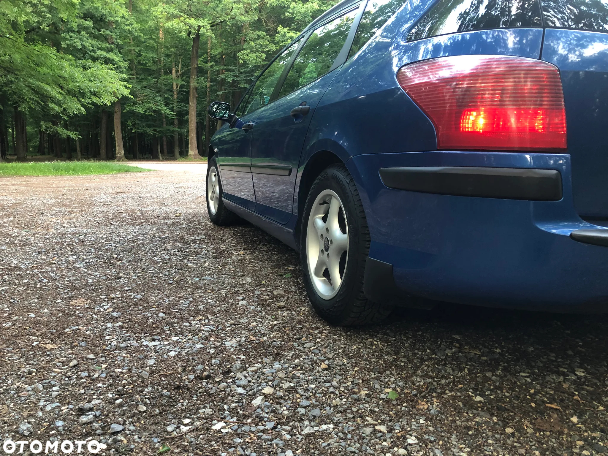 Peugeot 407 - 11