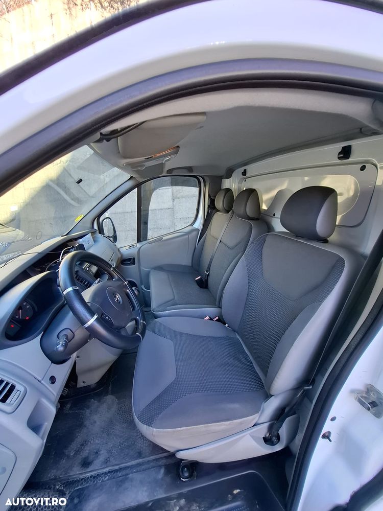Opel Vivaro - 20