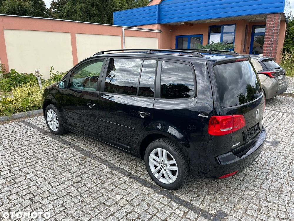 Volkswagen Touran 2.0 TDI DPF United - 12