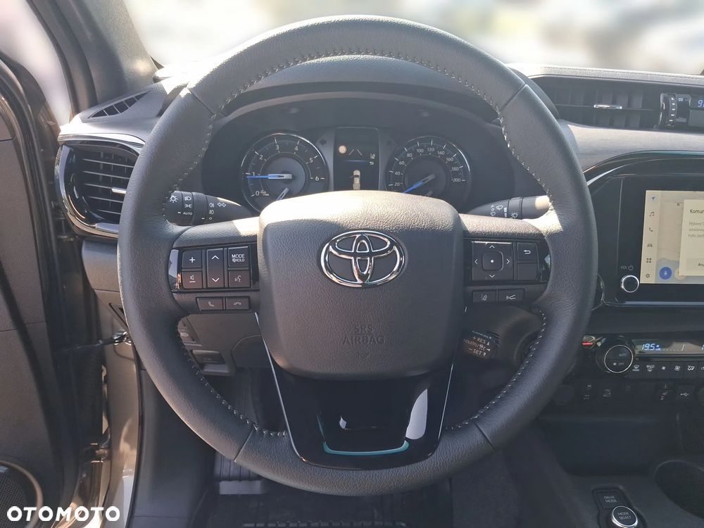 Toyota Hilux 2.8 D-4D Double Cab Invincible 4x4 - 16