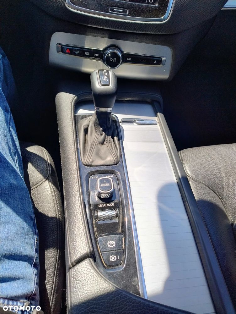 Volvo XC 90 D5 AWD Inscription 7os - 11
