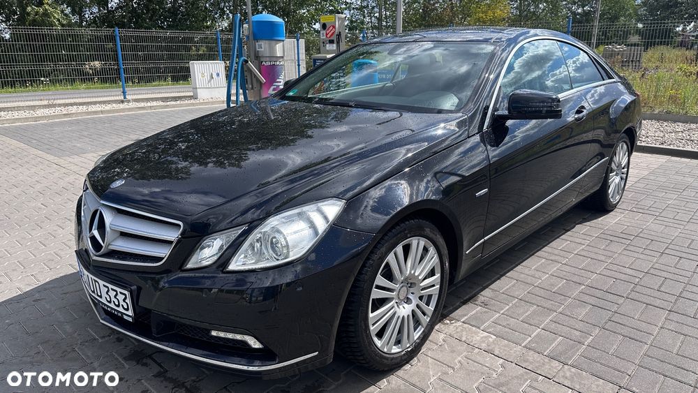 Mercedes-Benz Klasa E 350 CGI BlueEFFICIENCY 7G-TRONIC Avantgarde - 2