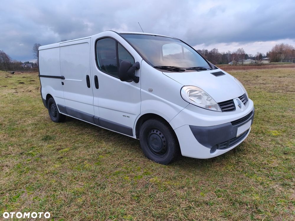Renault TRAFIC - 7