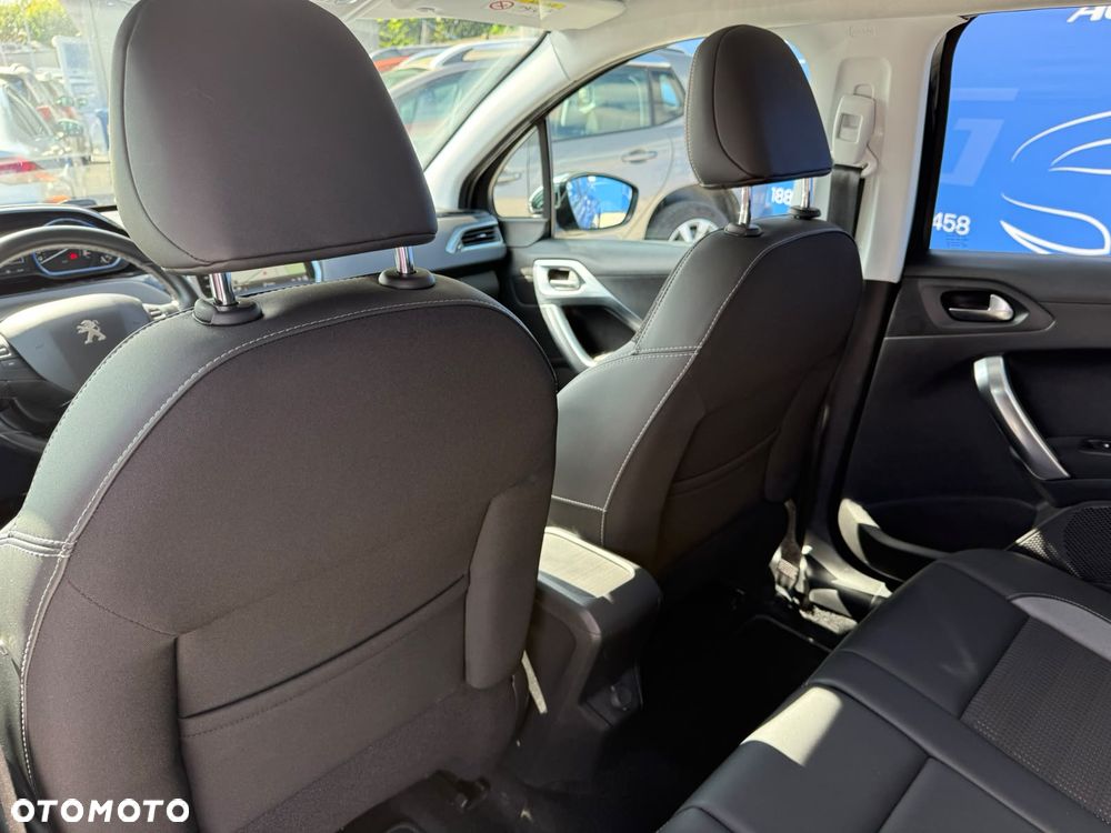 Peugeot 2008 PureTech 110 Stop&Start Allure - 14