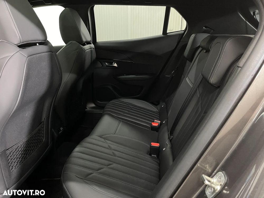 Peugeot 2008 PureTech 155 EAT8 GT - 14