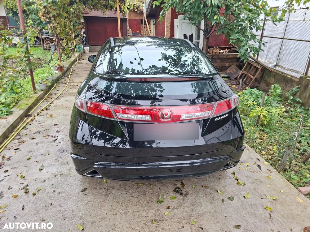 Honda Civic 1.8i-VTEC Sport - 1