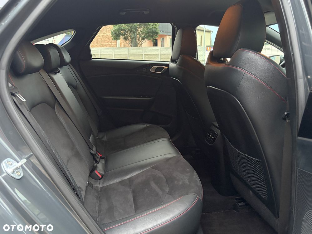 Kia ProCeed 1.6 T-GDI DCT7 OPF GT - 12