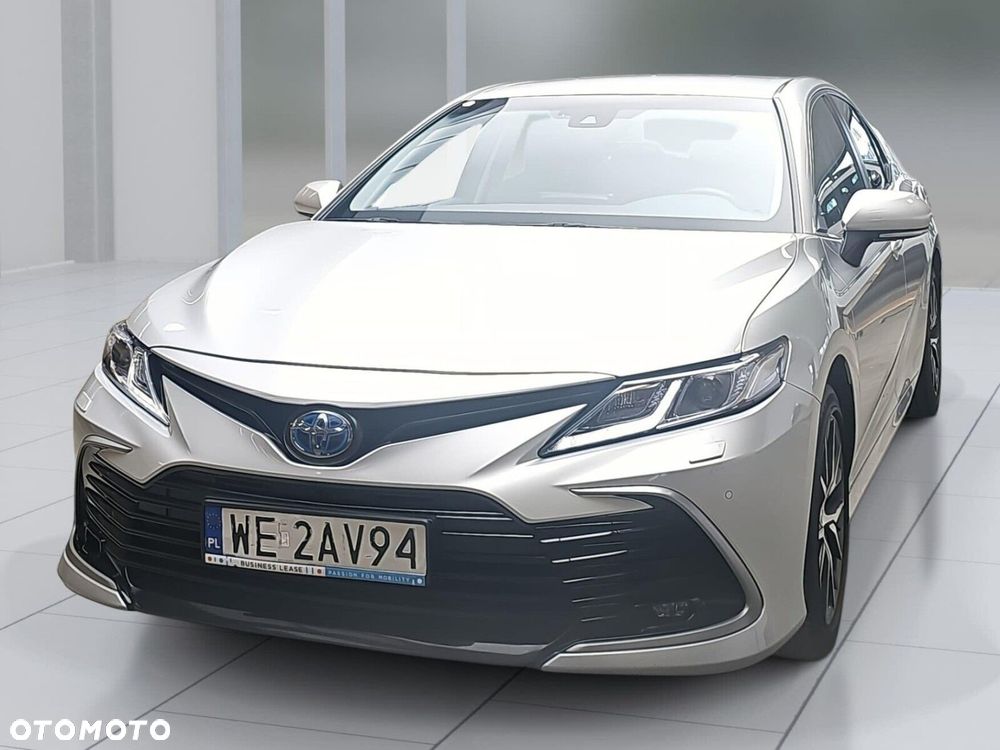 Toyota Camry 2.5 Hybrid Prestige CVT - 2