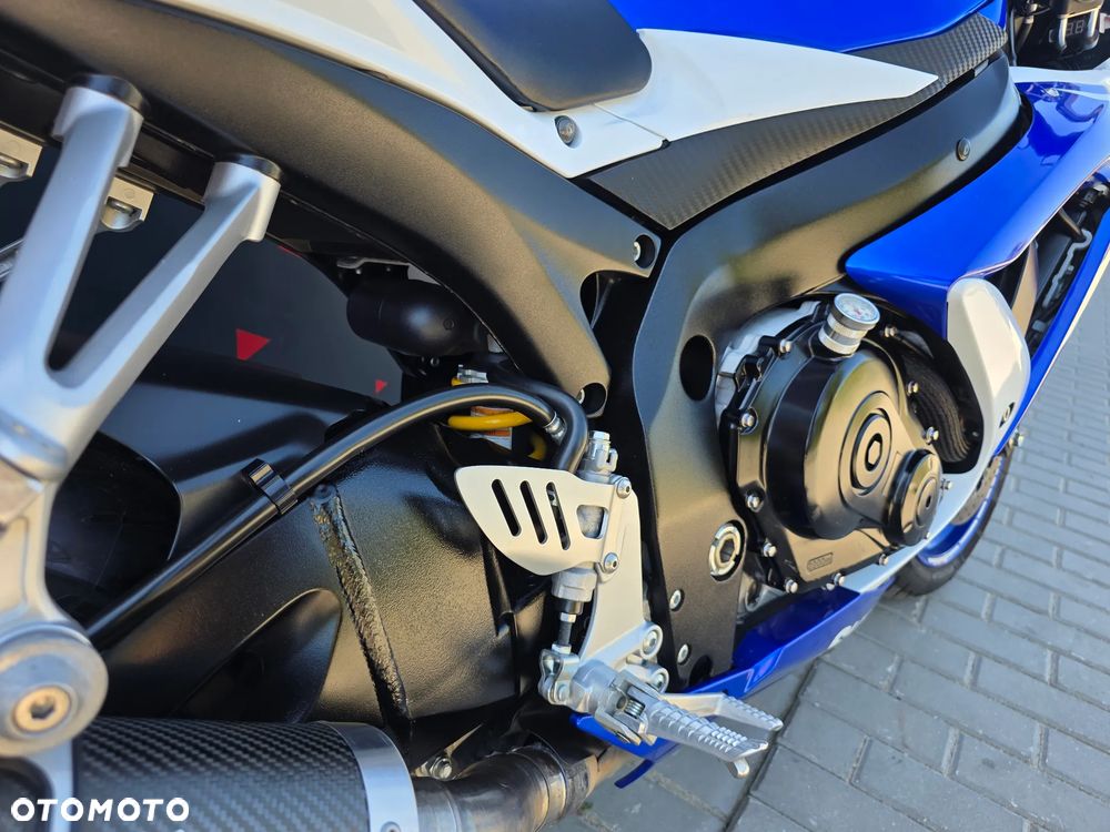 Suzuki GSX-R - 12
