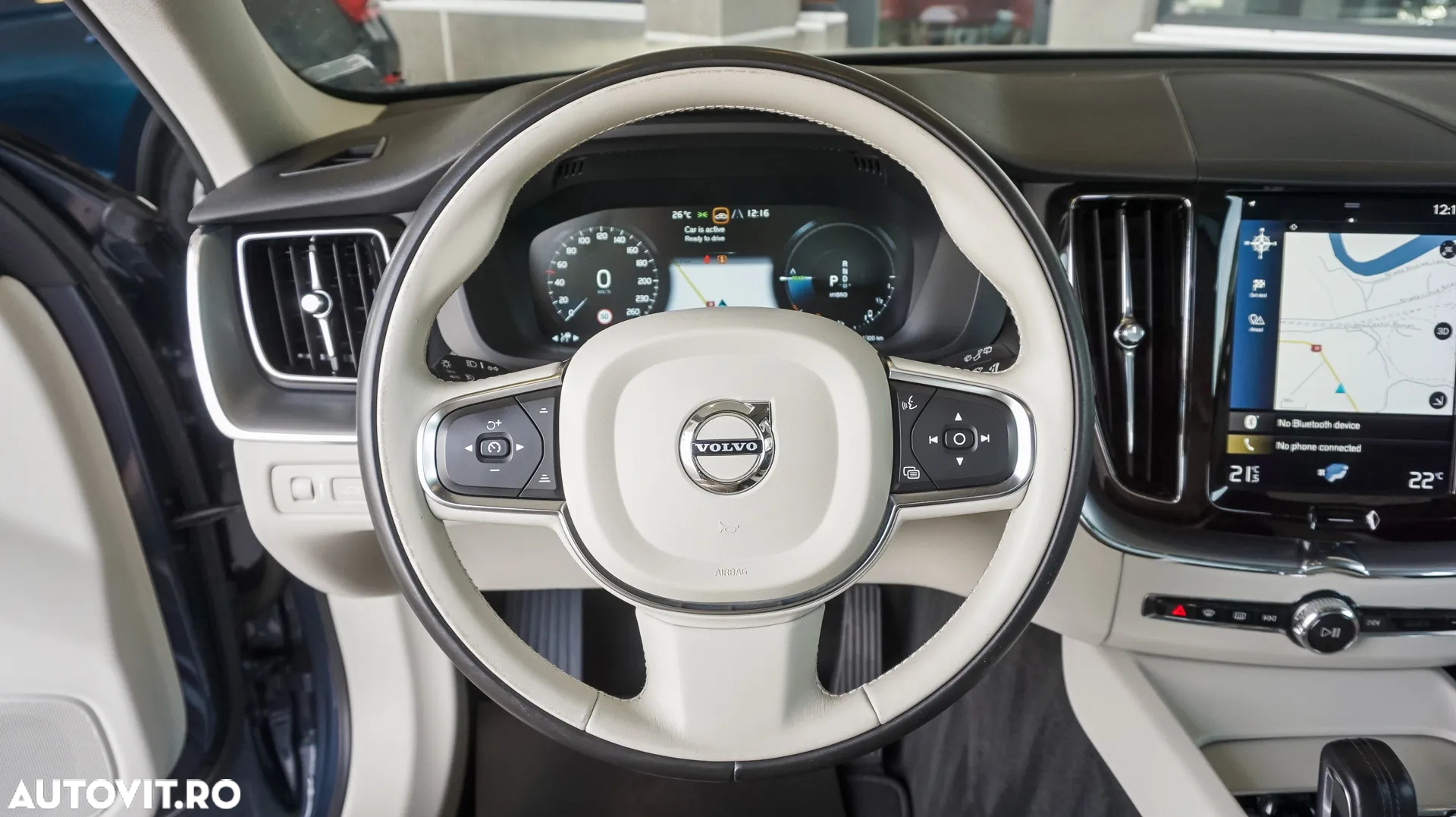 Volvo XC 60 T8 Twin Engine AWD Geartronic Momentum - 16