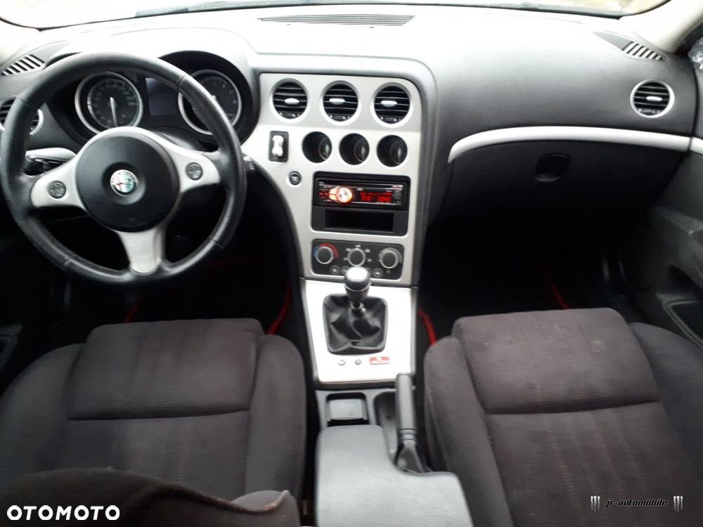 Alfa Romeo 159 - 8