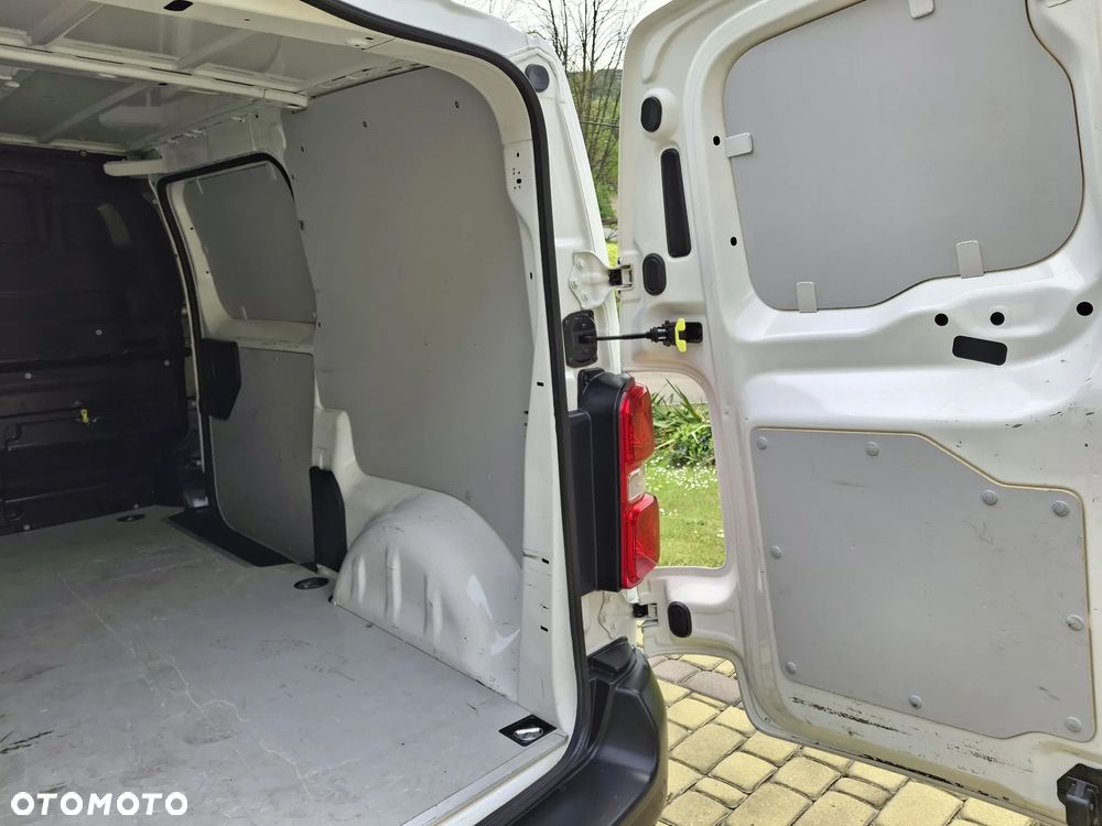 Opel VIVARO - 13