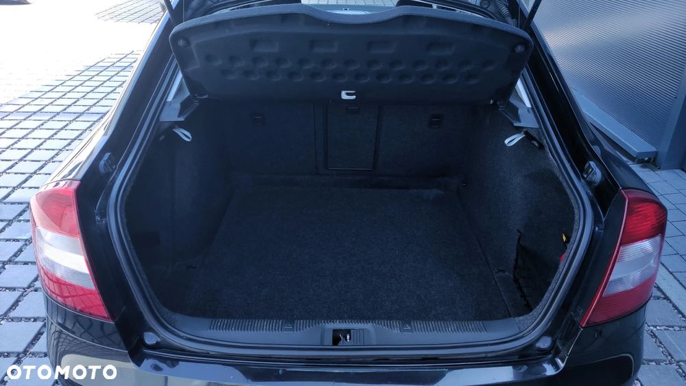 Skoda Octavia 1.4 TSI Elegance DSG - 11