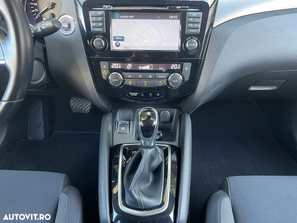 Nissan Qashqai 1.6 DCI Xtronic TEKNA+ - 24