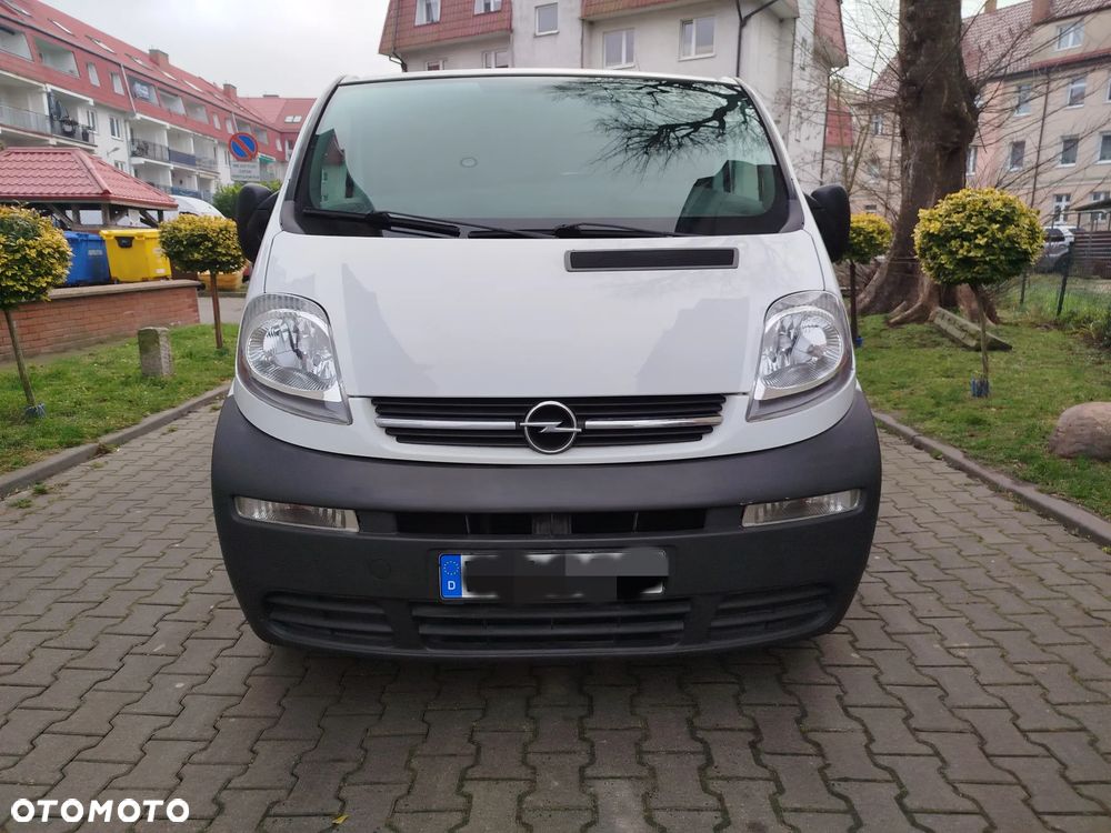 Opel Vivaro - 8