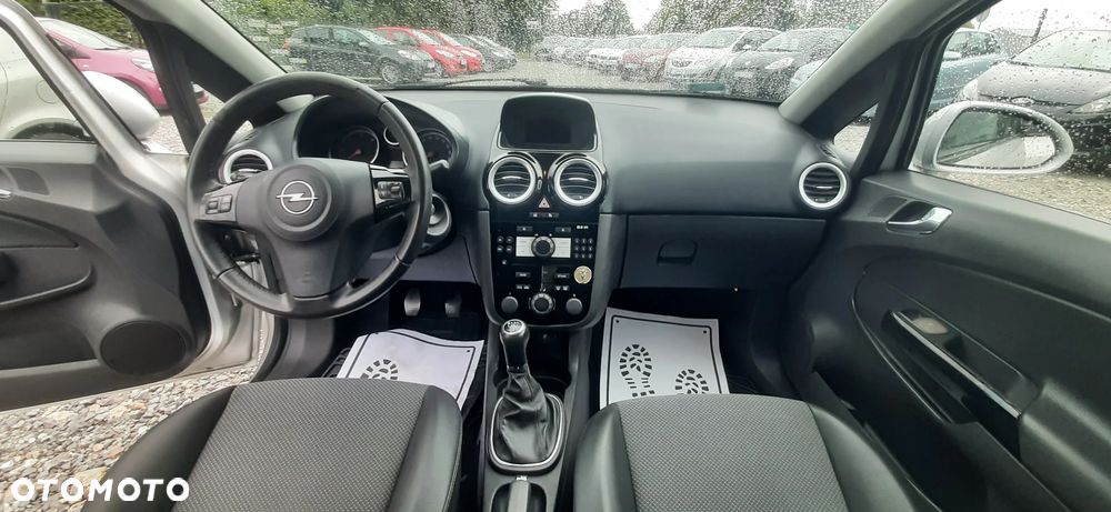 Opel Corsa - 35