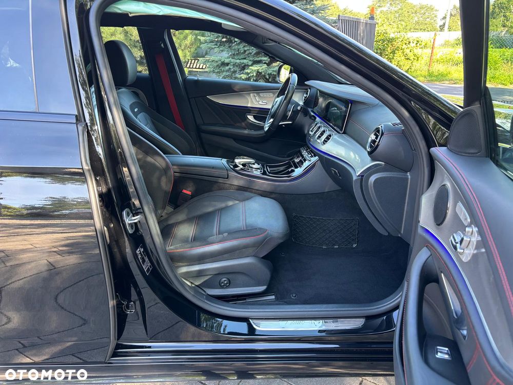 Mercedes-Benz Klasa E AMG 53 4Matic AMG Speedshift 9G-TCT - 32