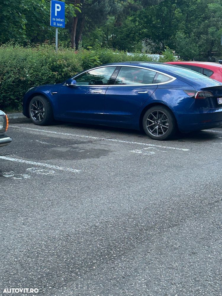 Tesla Model 3 - 14