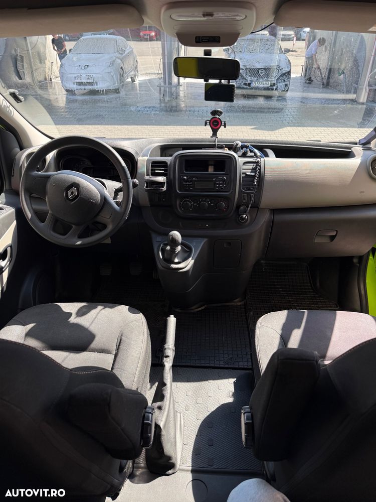 Renault Trafic Combi L2H1 7+1 Expression - 7