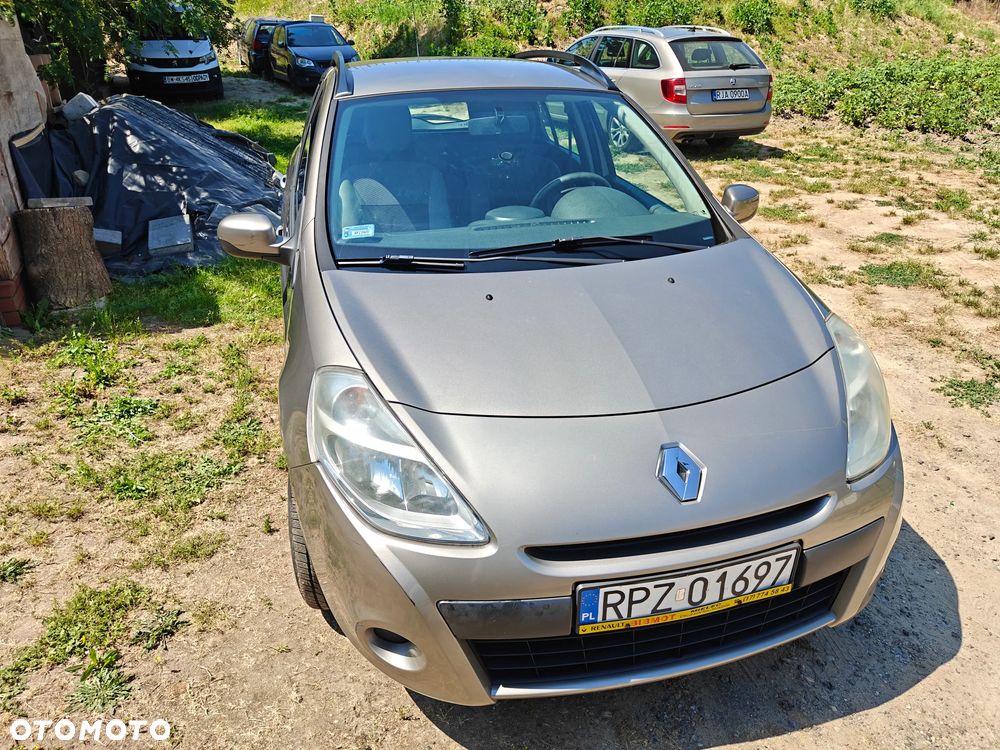 Renault Clio 1.2 16V Alize - 2