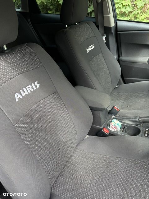 Toyota Auris - 4