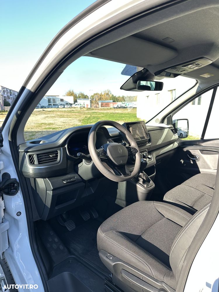 Renault Trafic Combi 2.0 Blue dCi 150 S&S L2 8+1 Zen - 11