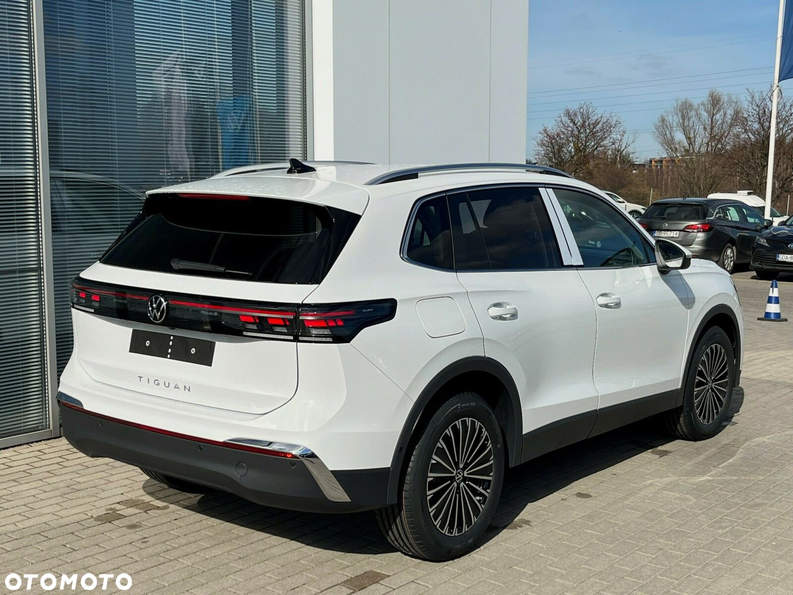Volkswagen Tiguan 2.0 TDI Elegance DSG - 5