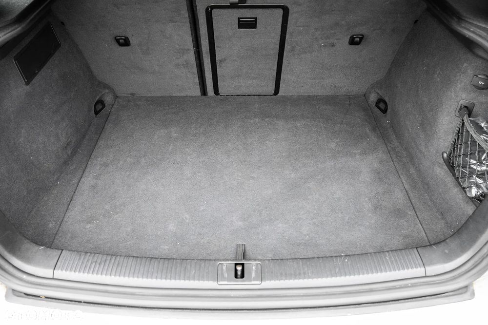 Audi A3 ver-3-2-sportback-quattro-s-tronic-s-line-sportpaket-plus - 34