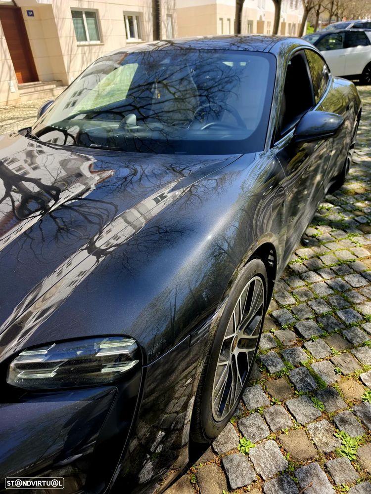 Porsche Taycan 4S - 13