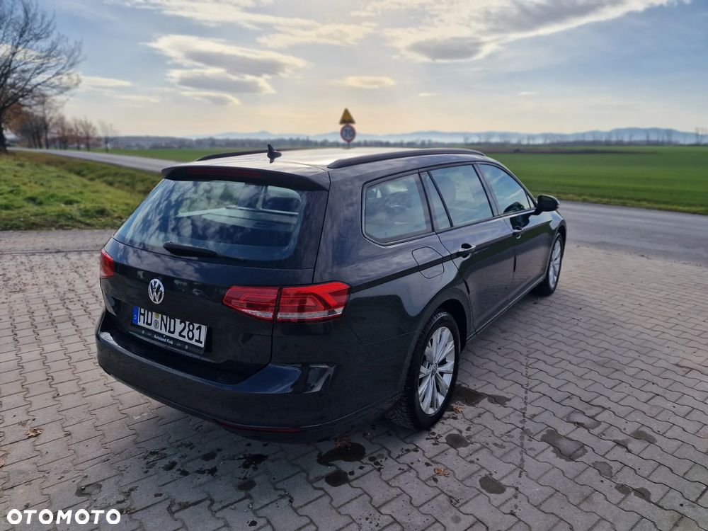 Volkswagen Passat Variant ver-variant-1-6-tdi-bluemotion-technology-dsg-comfortline - 11