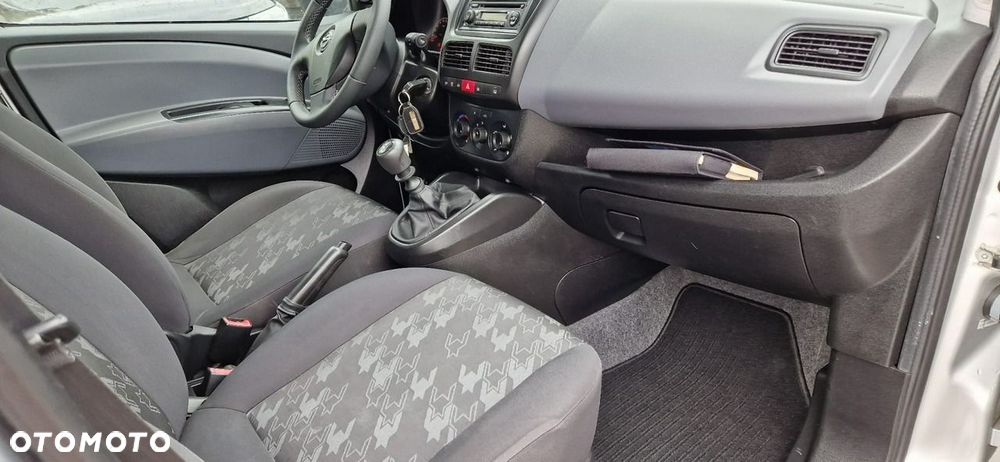 Opel Combo - 35