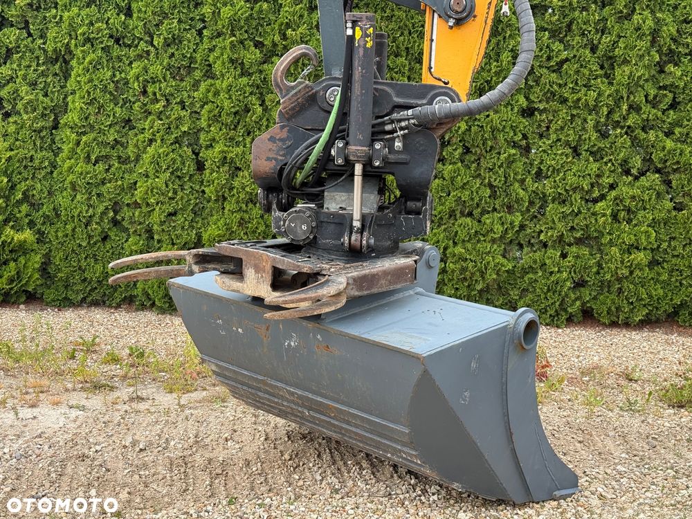 Hyundai HX 235 LCR - 19