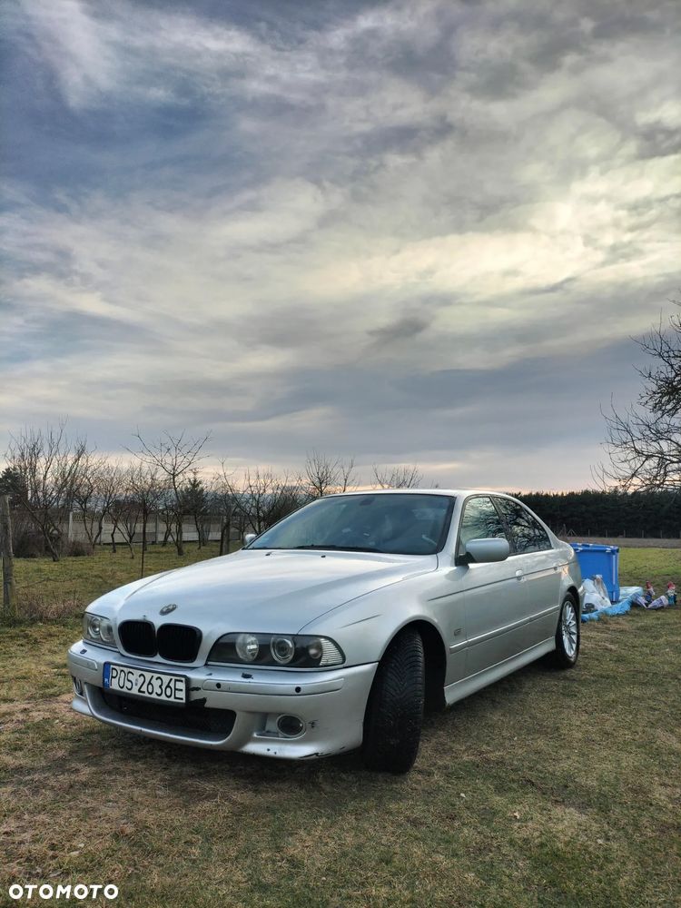 BMW Seria 5 525d - 15