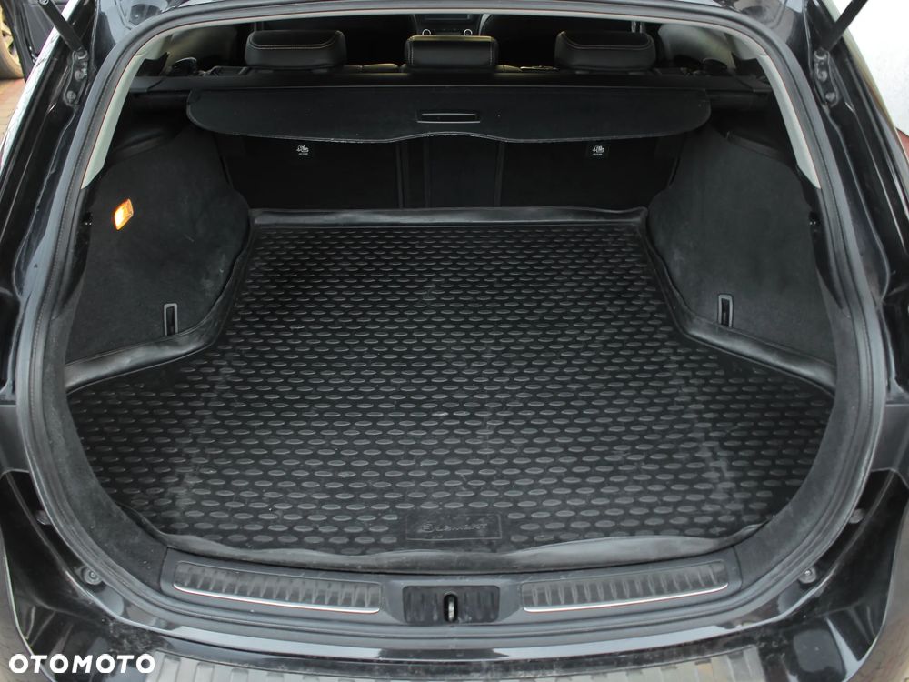 Toyota Avensis 1.8 Premium EU5 - 27