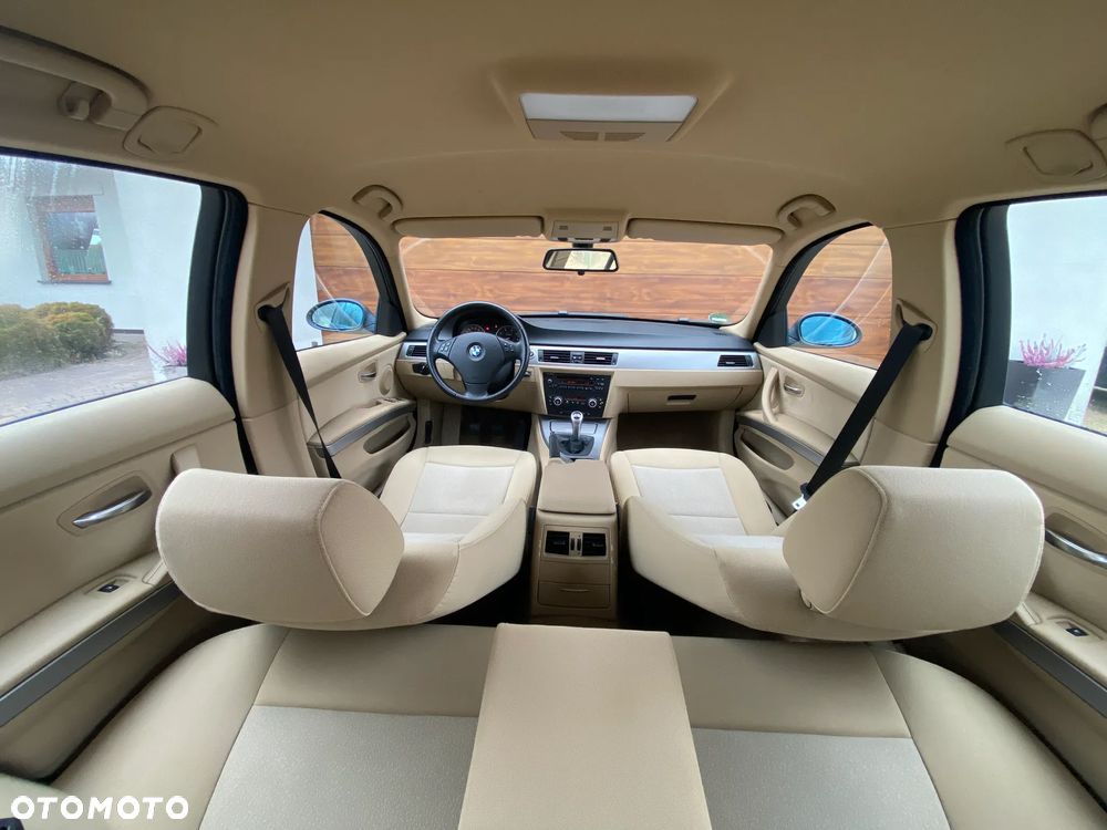 BMW Seria 3 318i Edition Exclusive - 8