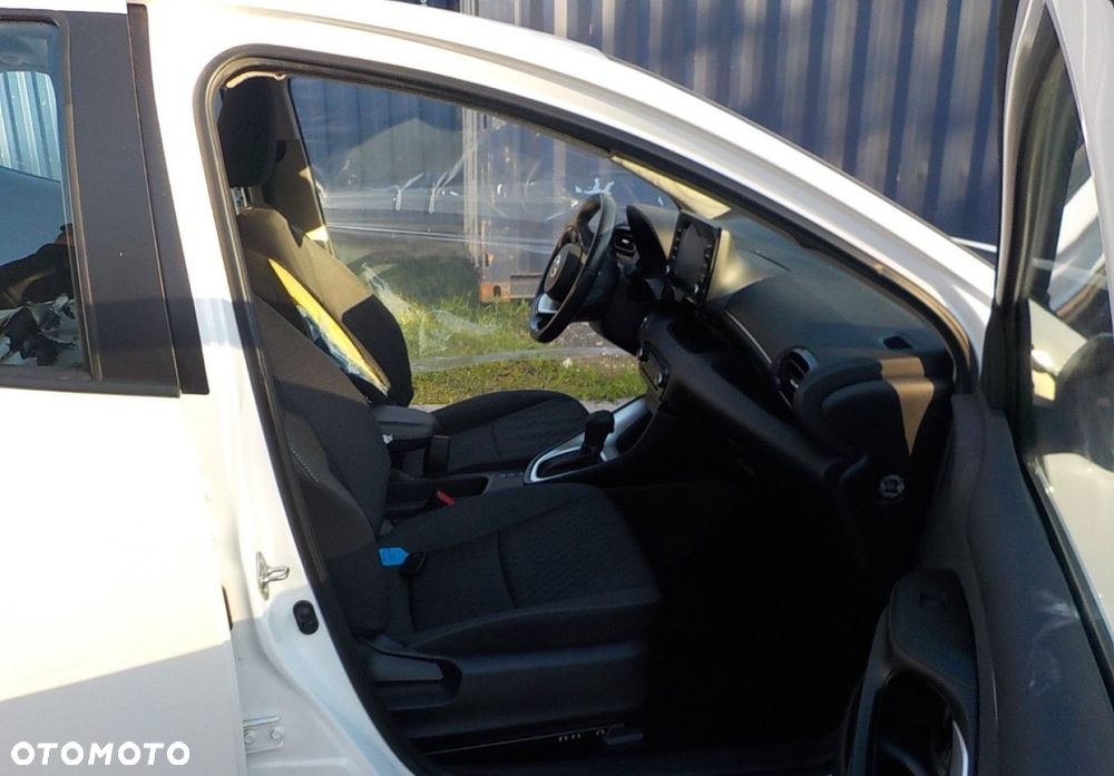 Toyota Yaris - 13
