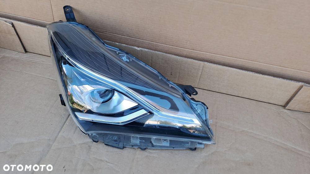 TOYOTA YARIS 3 LIFTING 2017-2020 PRAWA LAMPA SOCZEWKA LED - 2