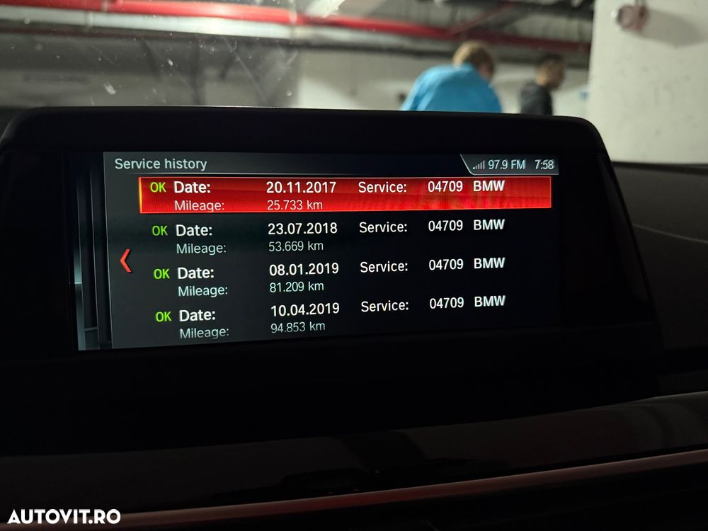 BMW Seria 5 520d AT - 11
