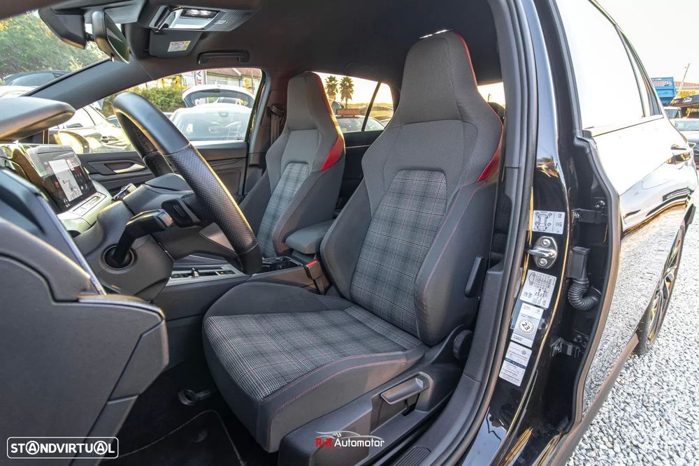 VW Golf 2.0 TSI GTI DSG Performance - 24