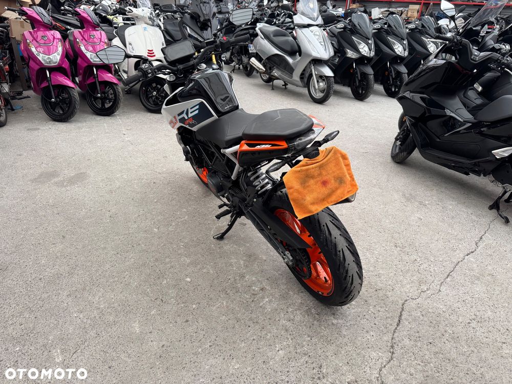 KTM Duke - 5