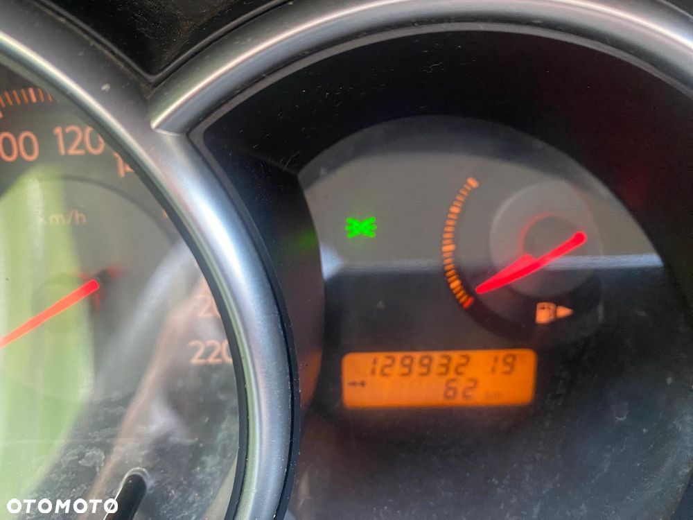 Nissan Tiida 1.8 Tekna - 7